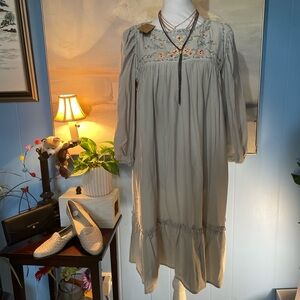 Elegant Long Sleeve Embroidered Dress in Gray